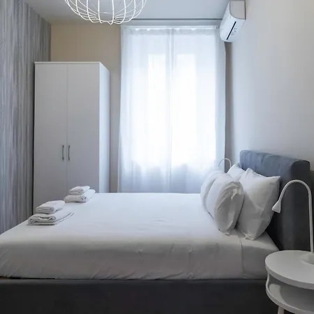 Italianway - The B Village New Apartmán *
