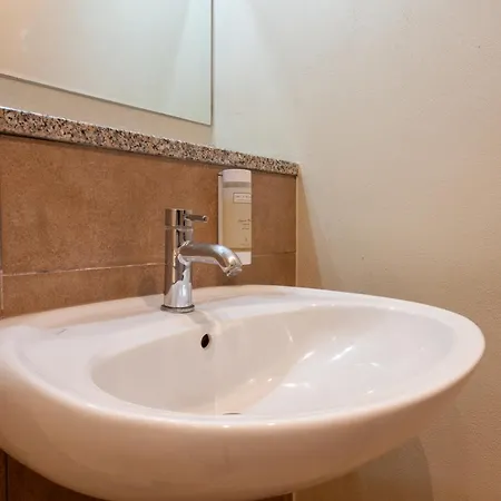 Italianway - The B Village New Apartamento *