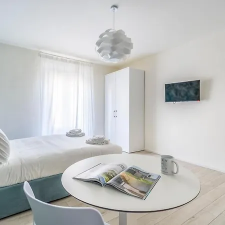 Lägenhet Italianway - The B Village New